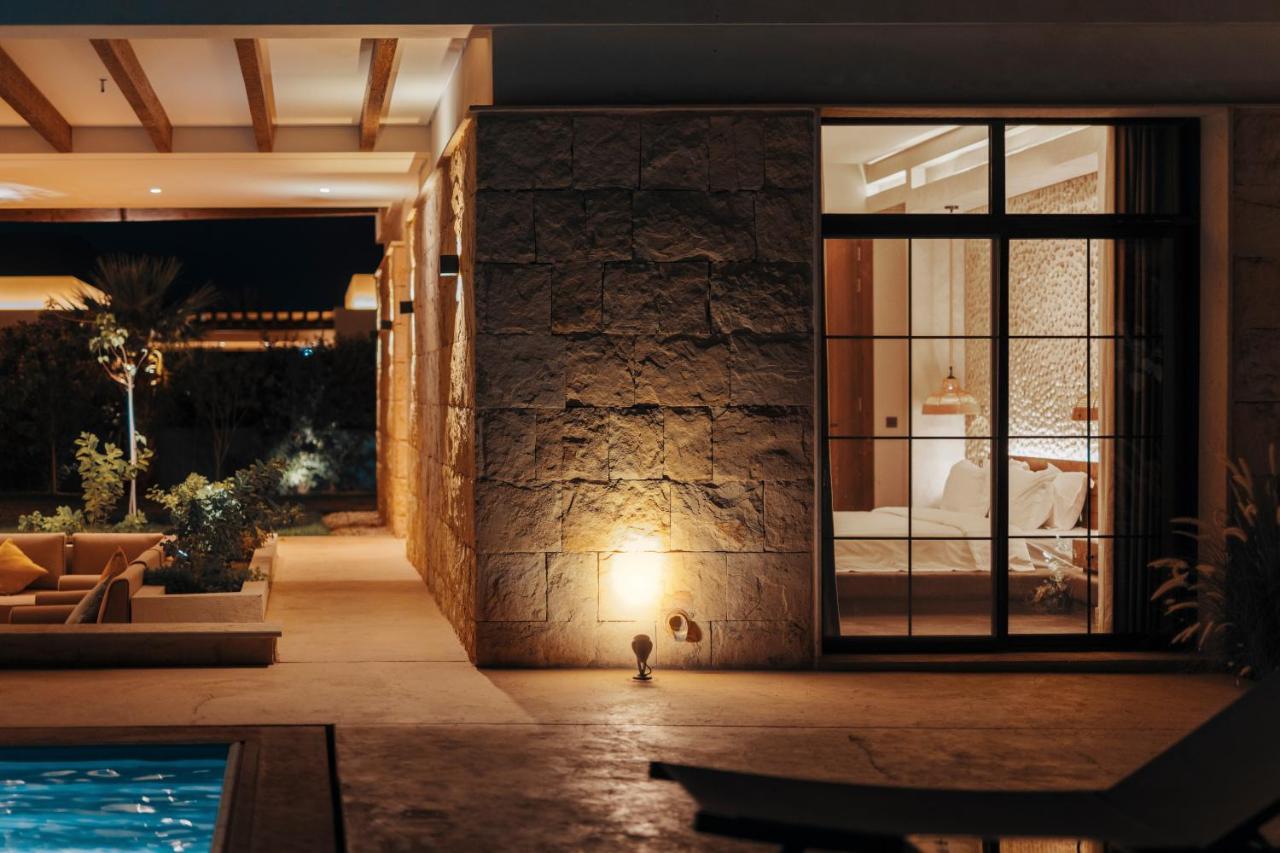 The Valley 5*